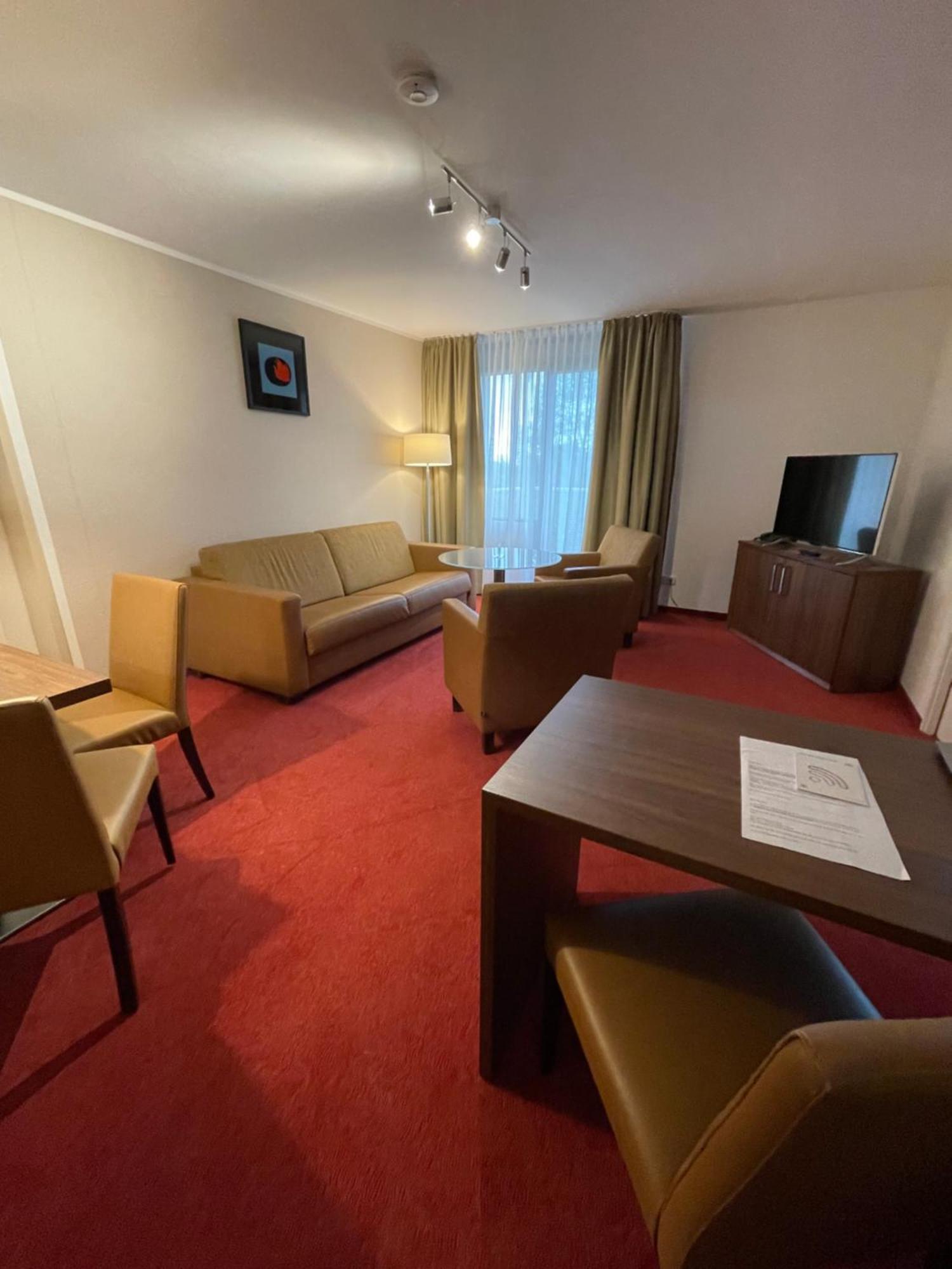 Hotel Gaestehaus Forum Am Westkreuz Munchen Bagian luar foto