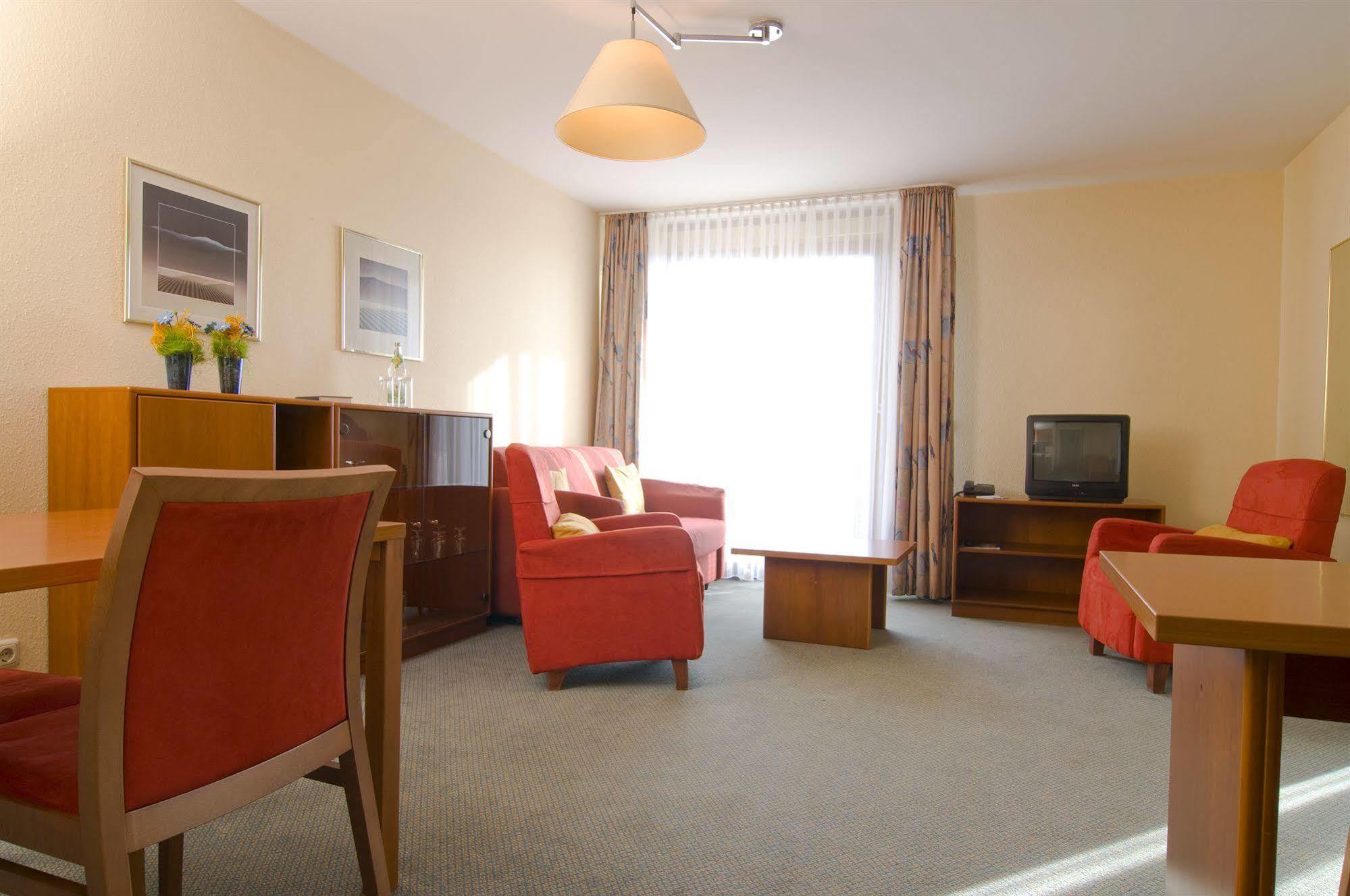 Hotel Gaestehaus Forum Am Westkreuz Munchen Bagian luar foto